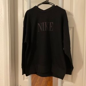 Nike sweatshirt